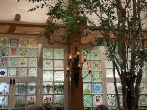 Windows in La Pazuela restaurant
